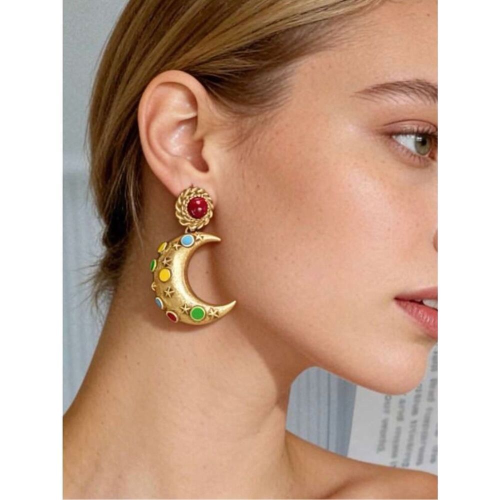 Statement moon earring A1942